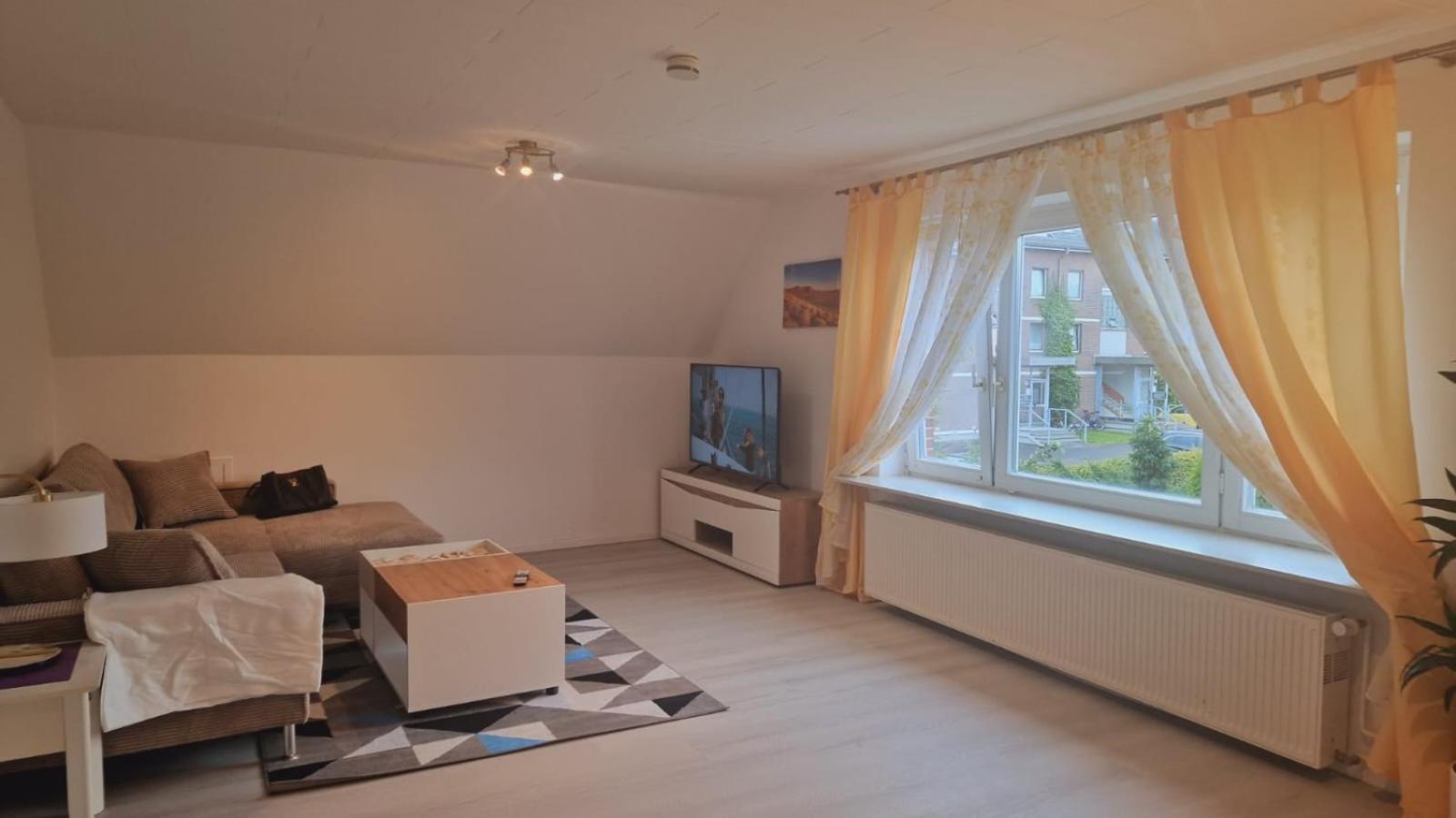 De Lux Wohnung บือซุม ภายนอก รูปภาพ